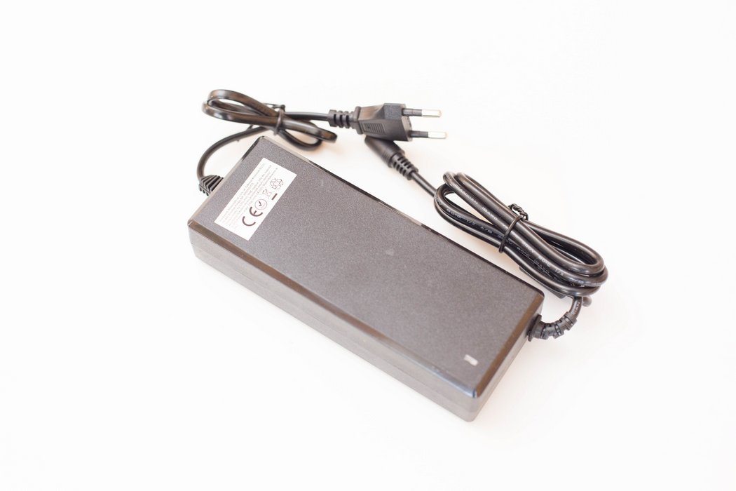 Síťový adaptér 24V 5A 96W 