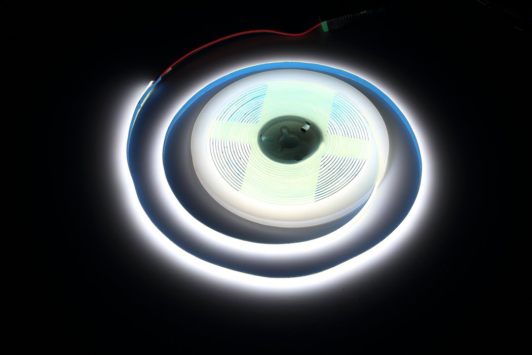 COB LED pásek 400led/m, šířka 5mm, 24V, 7W/m, studená bílá 6000K, Ra >90